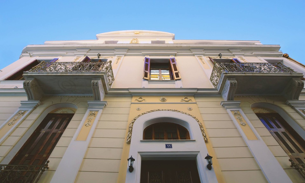 Metaxourgio Apartment | (1A) One Bedroom Central Neoclassical Apartment In Psiri-Historic Center!