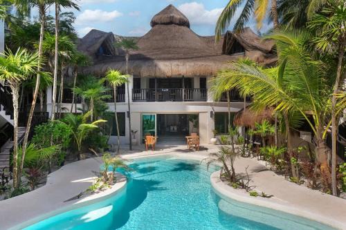 Soliman Bay House | 9BR Mantaray Hotel Soliman Bay Beachfront villa