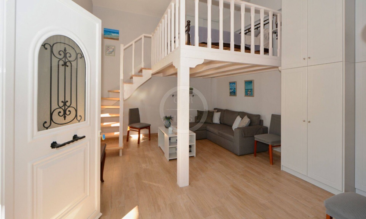 Ermionida Apartment | A cozy cute apartment in Mandrakia Ermioni next to the sea
