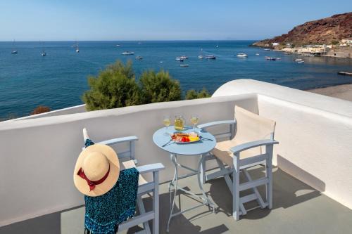 Akrotiri Hotel | Akrotiri Hotel