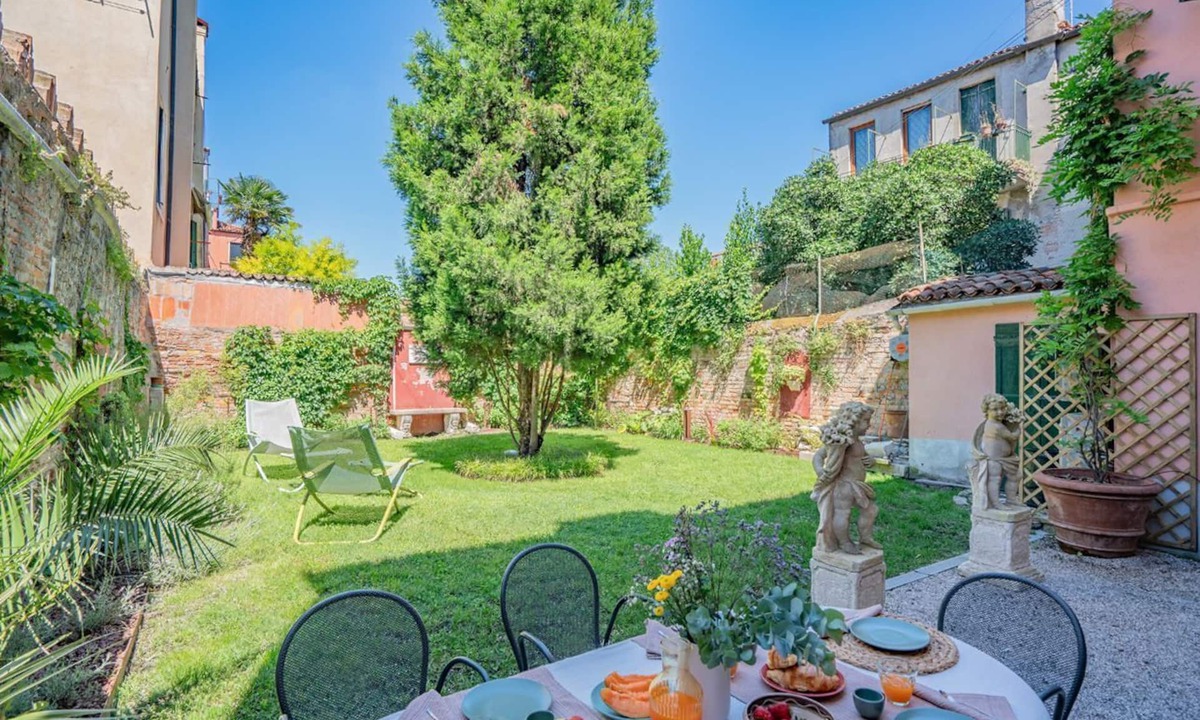 Cannaregio Villa | Apartment Alvise - Two Bedroom Villa, Sleeps 4
