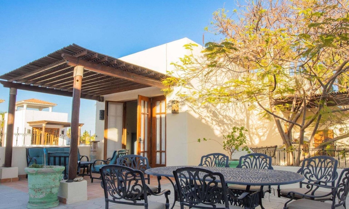 Nopolo House | AV78 | Mountain Views | Community Pool | Rooftop Tower!