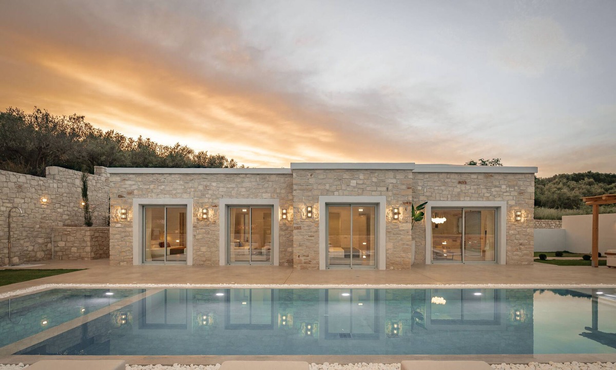 Geropotamos Villa | Ayali Villa I, a divine luxury homestay! Private Pool & Outdoor Whirlpool