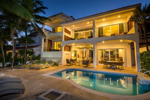 Akumal Villa | Beachfront with Private Staff in Gated Community