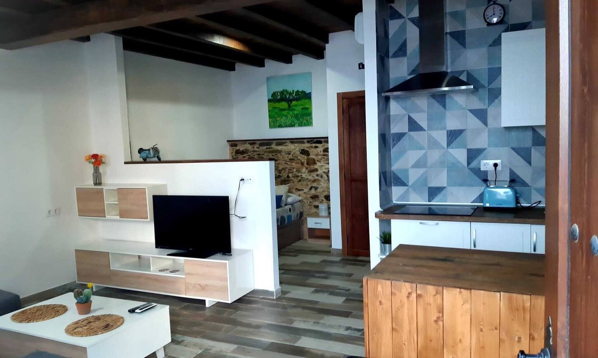 Torrejon El Rubio Apartment | Beautiful loft at the gates of the national park of Monfrague