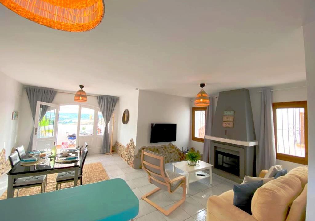 Benitachell Apartment | Bungalow Julieth con estilo Ibiza a 4km de Moraira