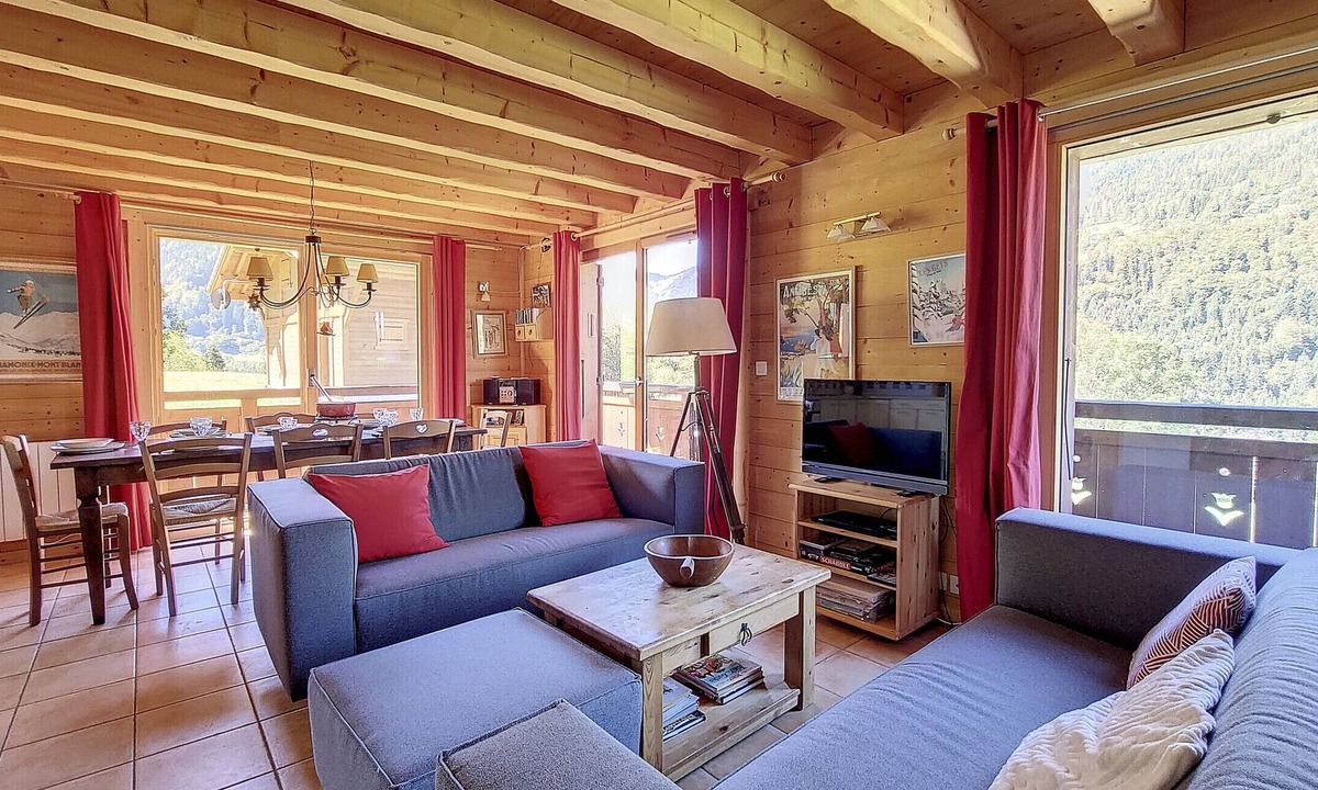 Le Biot Ski Chalet | Chalet MON FRERE - 4 BEDROOMS - 10 PEOPLE - GARDEN -LE BIOT