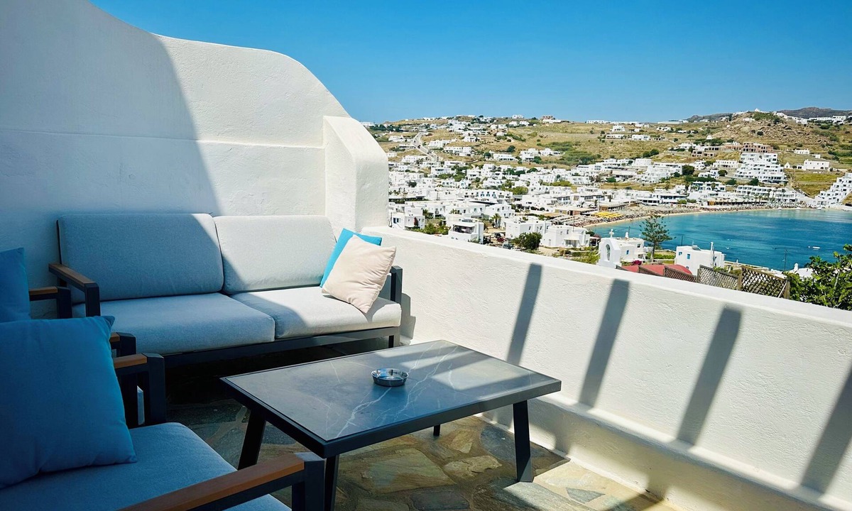 Ornos House | Charming 2-bedroom house with WiFi, AC in brilliant Sea view private residence.