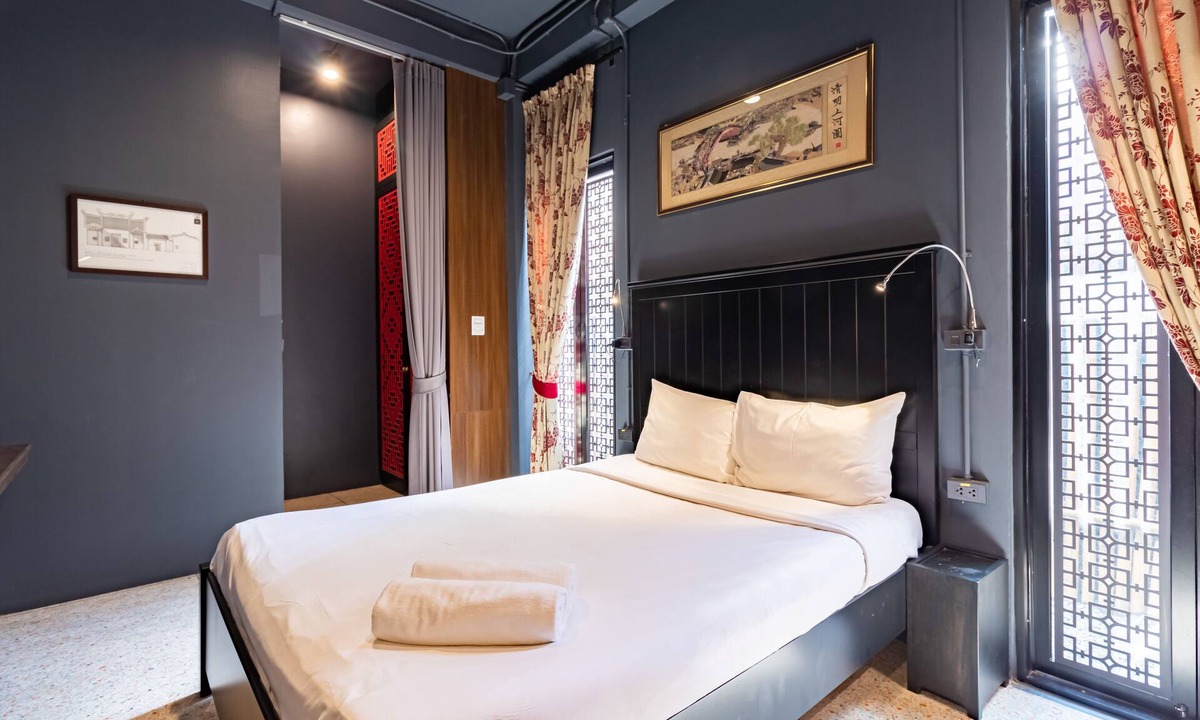 Embassy District Hostel | Cloud on Saladaeng Silom Hostel Bangkok