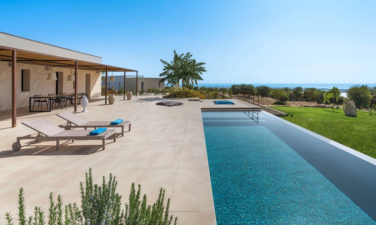 Scicli Villa | Exceptional modern villa with majestic sea view in Sampieri - DiCasaInSicilia