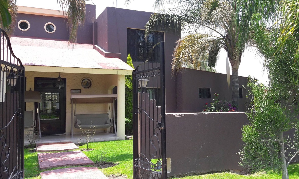 Tlajomulco de Zuniga House | HERMOSA CASA DE CAMPO EN FRACCIONAMIENTO LA NORIA DE TRES REYES AMPLIA