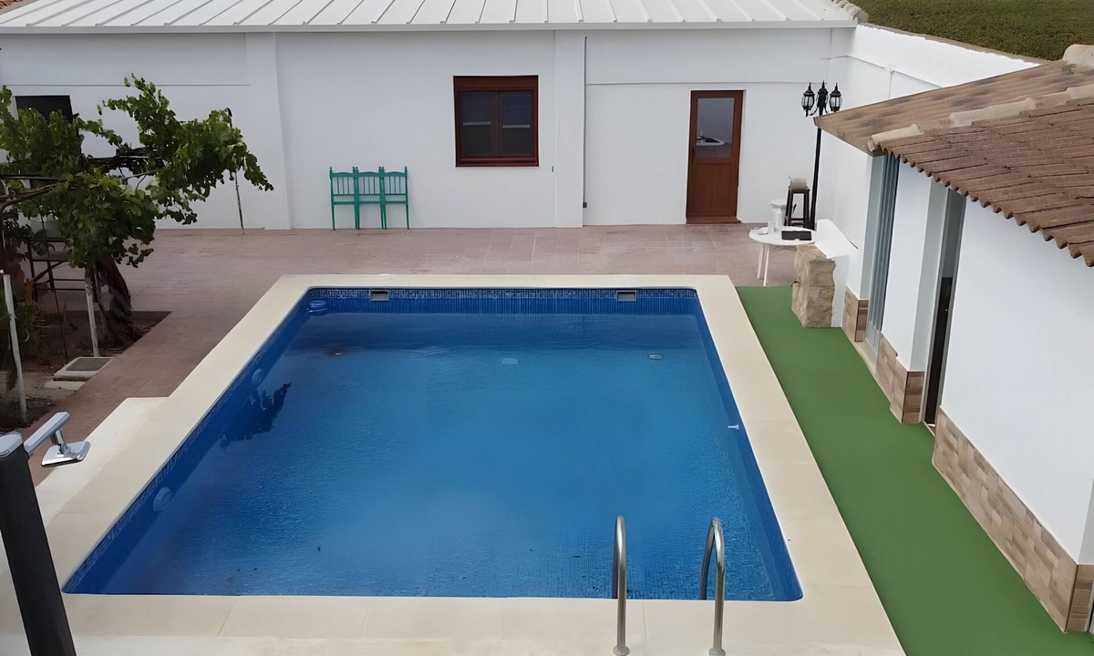 El Toboso House | Horizontes de la Mancha, rural house for 20 in El Toboso with pool and patio