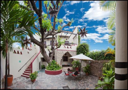 Ajijic Hotel | Hotel Casa Blanca