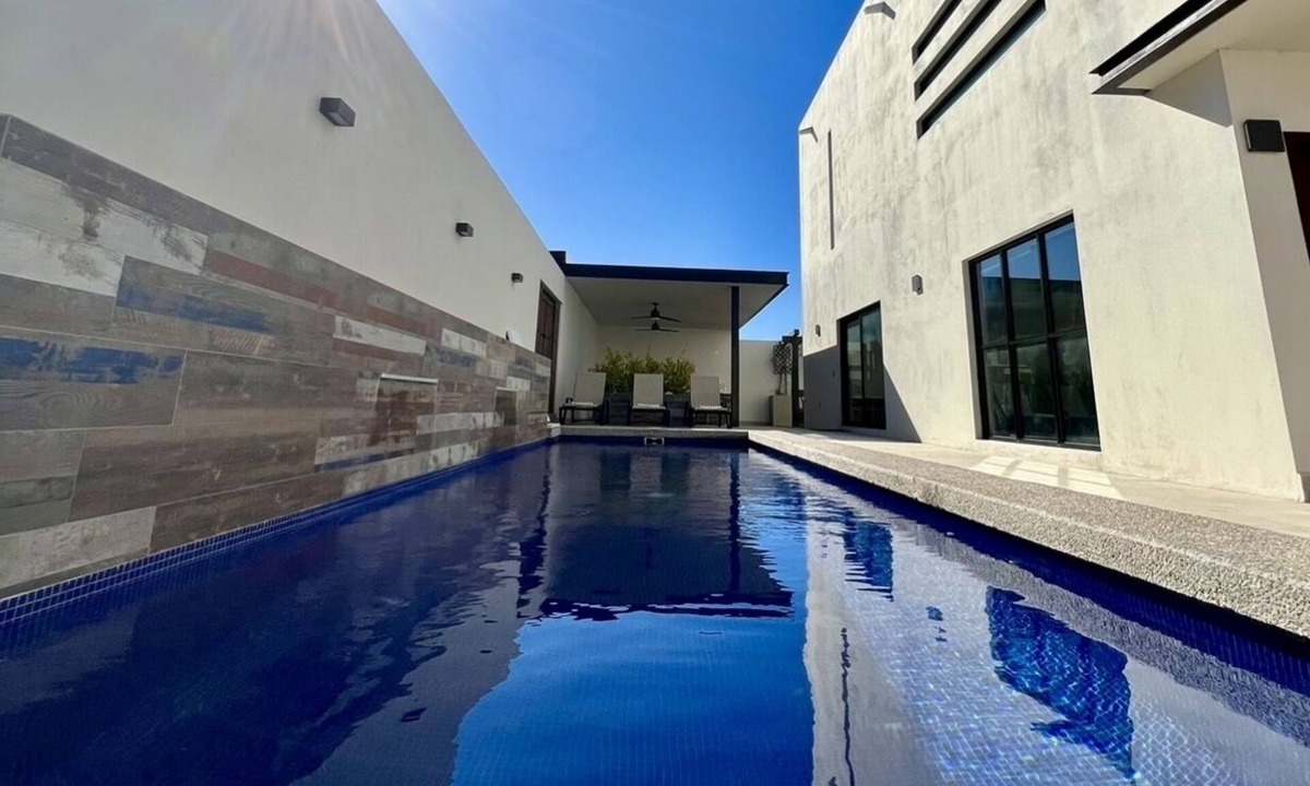 La Choya House | Laguna Shore Thing, modern beach house w/private pool, resort, sleeps 20