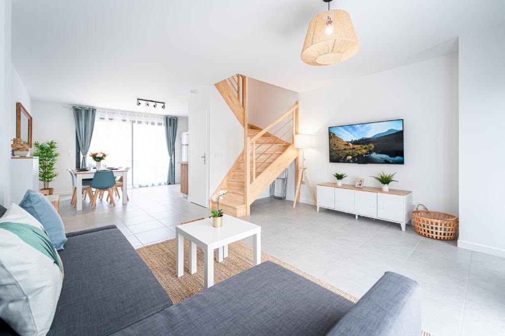 Esbly Apartment | Le Cool Plex Duplex avec Jardin, Disney 10mn
