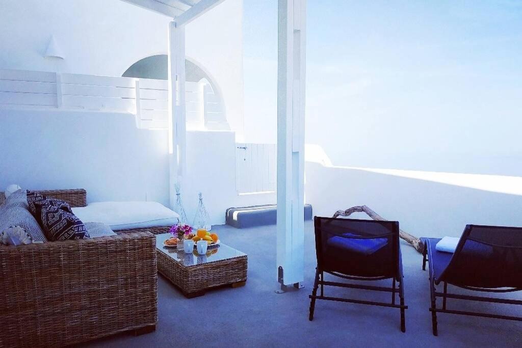 Vourvoulos Villa | Light Stone Villa