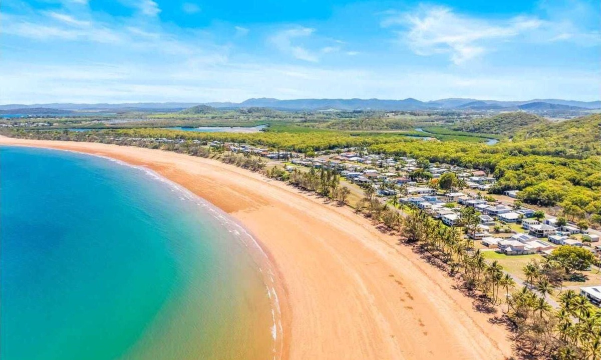 Grasstree Beach House | Luxury beachfront escape: Ocean views and poolside living!