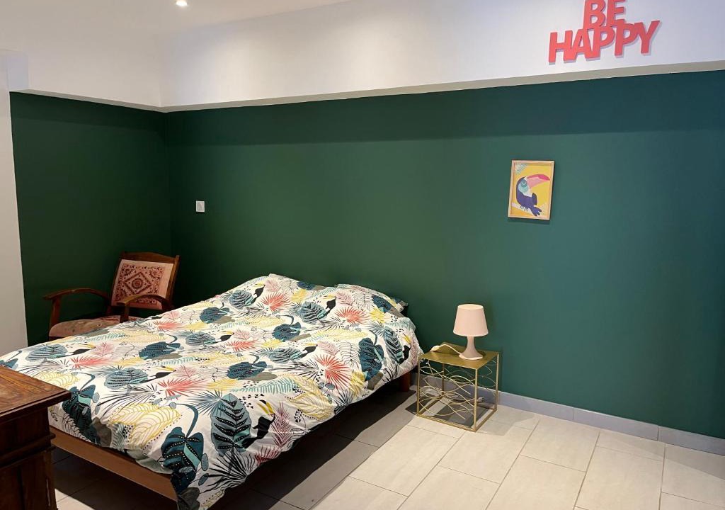 12th Arrondissement Apartment | Maison du sud