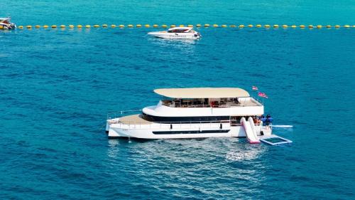 Na Chom Thian Boat Rental | Ocean Odyssey