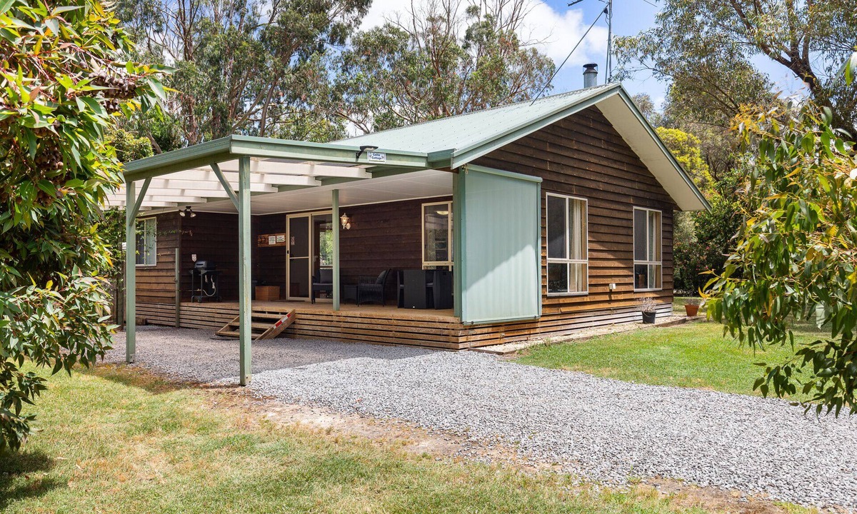 Worrolong Bed & Breakfast | PET FRIENDLY COTTAGES - COLLIE COTTAGE- 4 STAR SELF CONTAINED COTTAGES