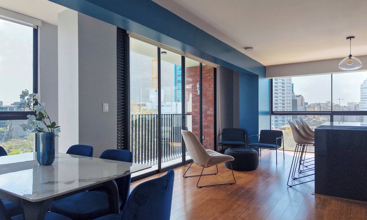 Leuro Apartment | Spacious & Modern Duplex in Miraflores