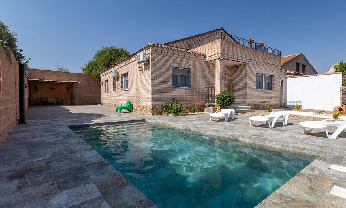 Cobisa House | Spacious Villa near Toledo with Private Pool, Panoramic Views and Wi-Fi