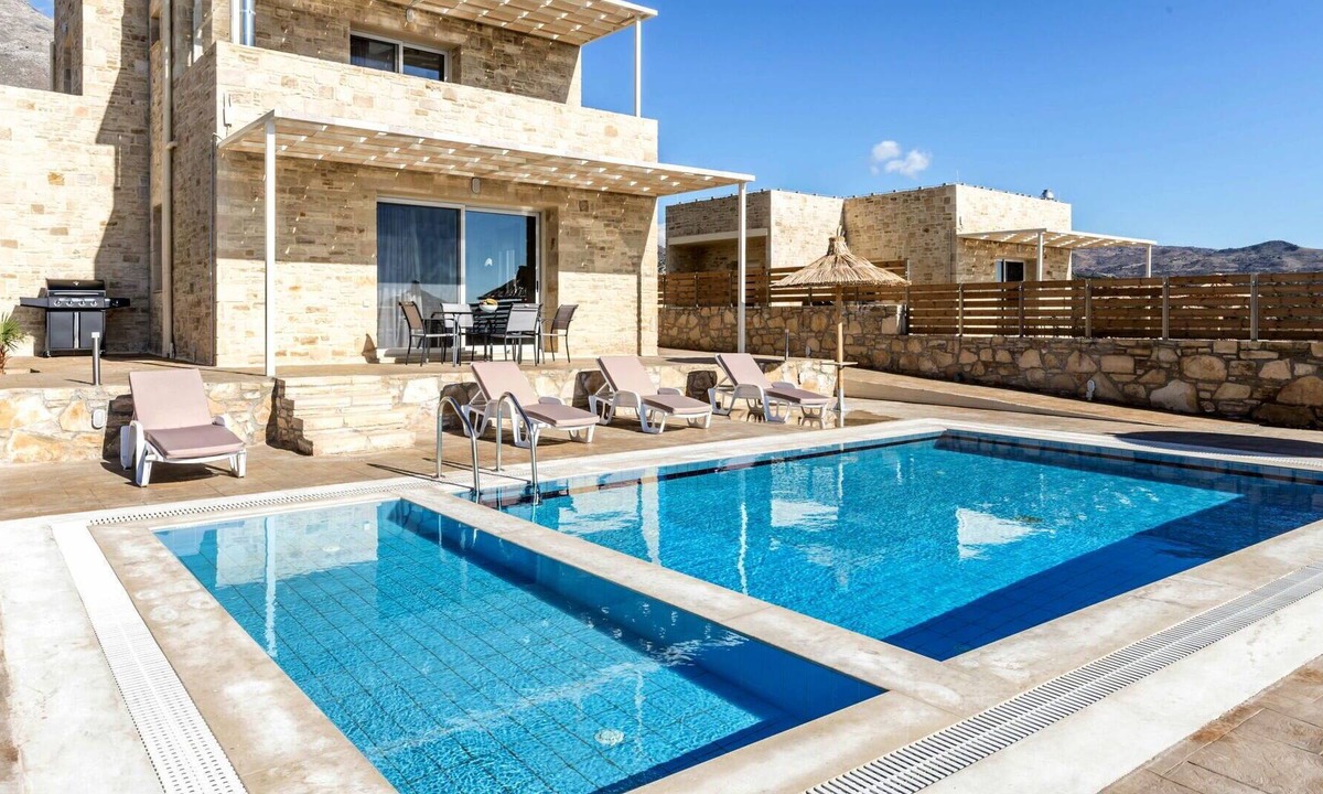 Triopetra Villa | Stunning private villa for 8 people with A/C, WIFI, private pool, TV, patio and parking