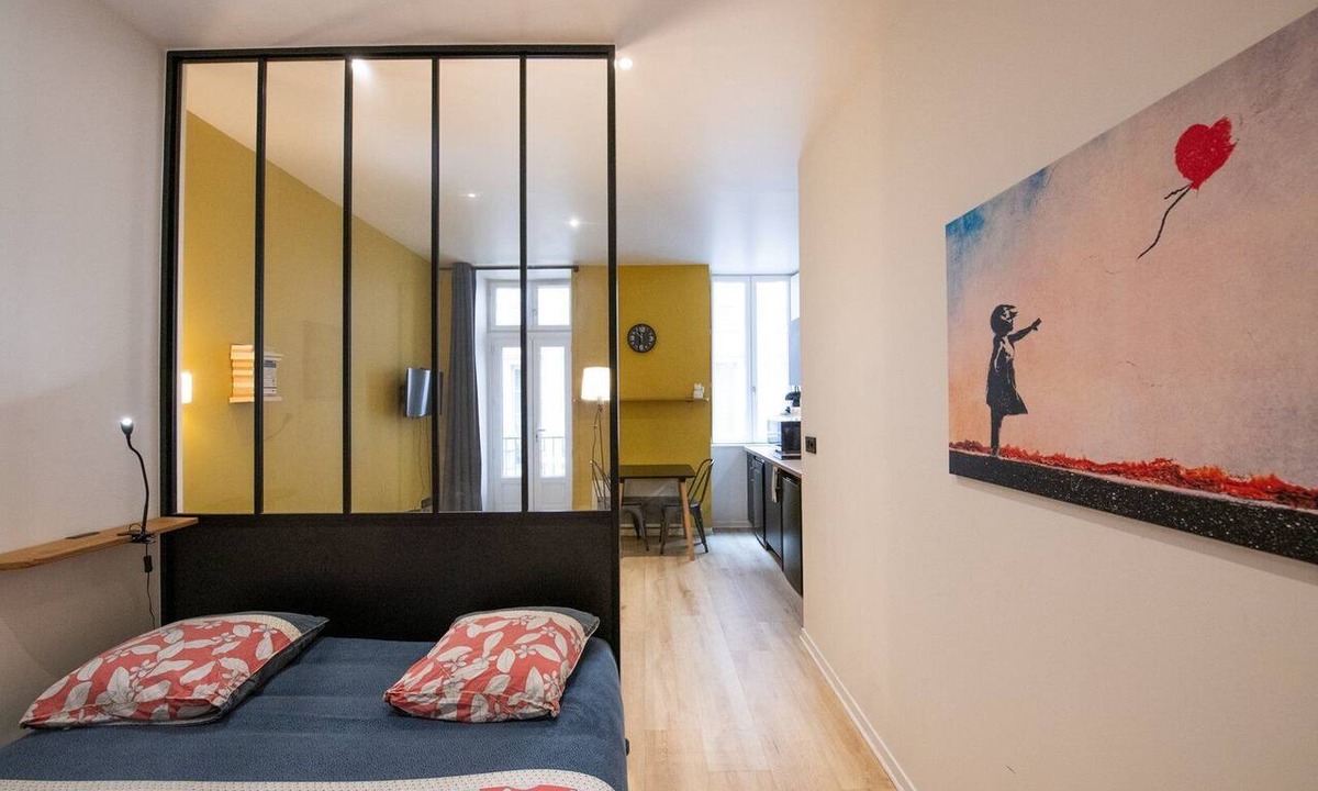 Griffon - Royale Apartment | Superb studio with balcony city center Opera