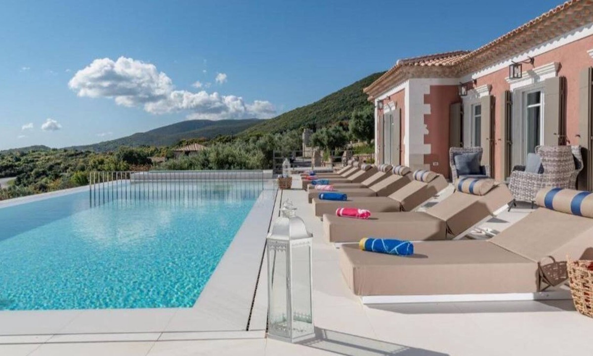 Elation Villa | Villa 'Arxontiko Stoufi' with Sea View, Wi-Fi and Air Conditioning