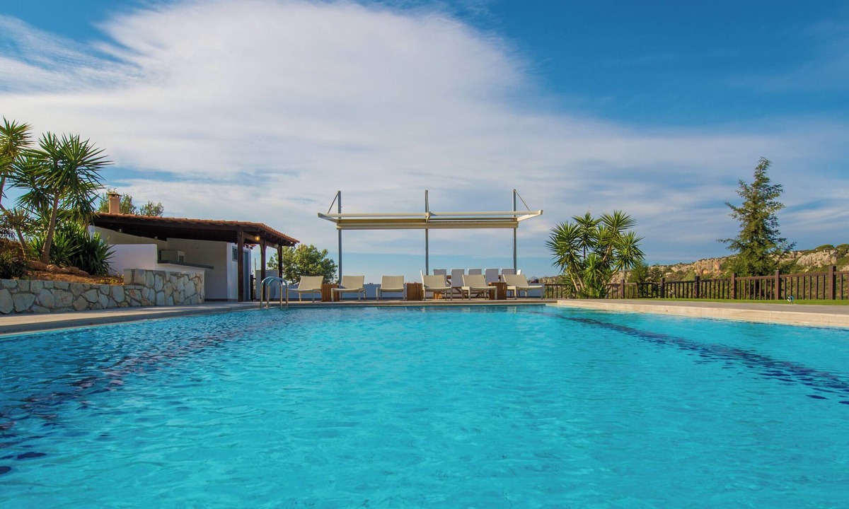 Kambanion Villa | Villa Mathea - Spacious Villa With Privacy And Private Large Swimming Pool