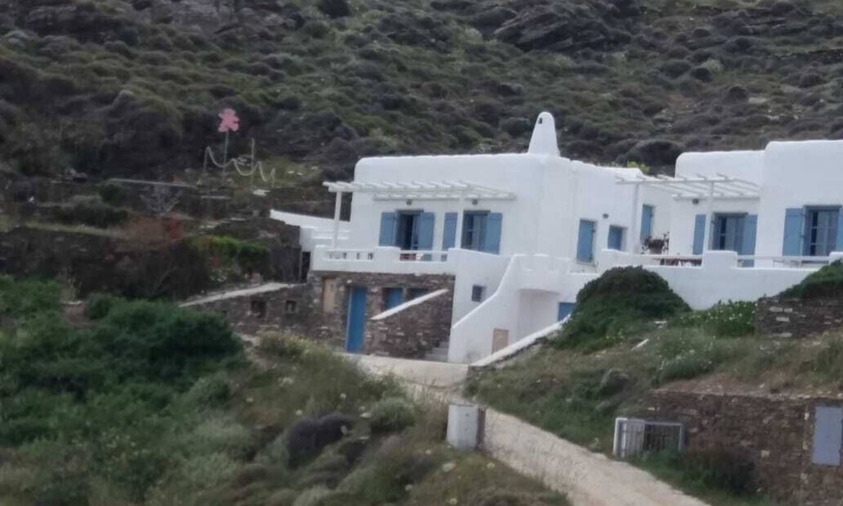 Loutra Villa | Villa Niloya-100m from the seaside