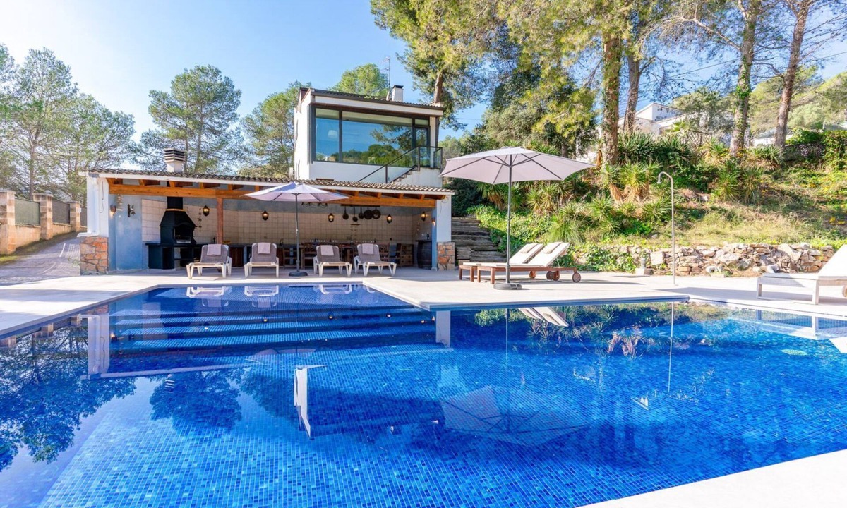 Olivella Villa | Villa Santa Fe - Six Bedroom Villa, Sleeps 12