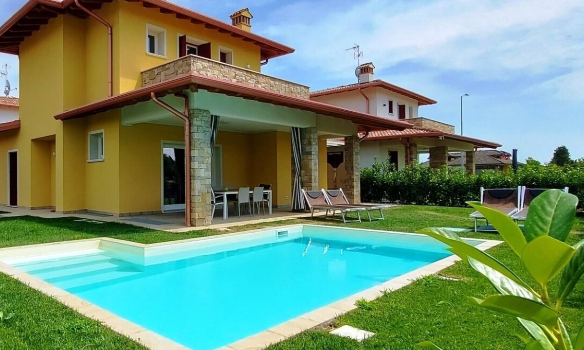 Solarolo Villa | Villa Silvia, with private heated pool and garden.