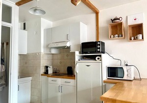 2* Studio for 2 with wifi and parking, station center