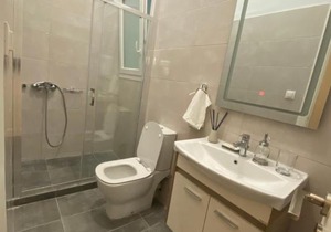 Comfy apartment only 5mins walk to Mt. Lycabettus