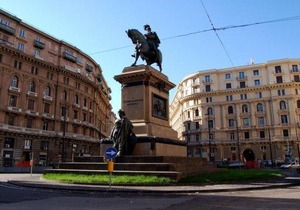 International Naples in Naples
