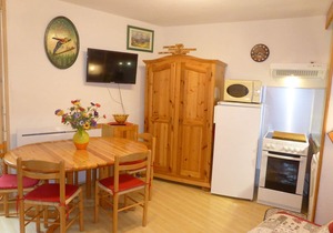 Studio cabin for 6 in Contamines-Montjoie with private parking