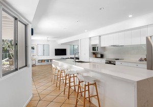 Wesley Court No. 10 Noosa Sound