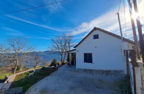 Synikia Mesi Trikalon Apartment | Αυγήλιον - Private Mountain House