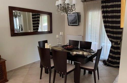 Kalambaka Villa | Βίλα Ρόζι