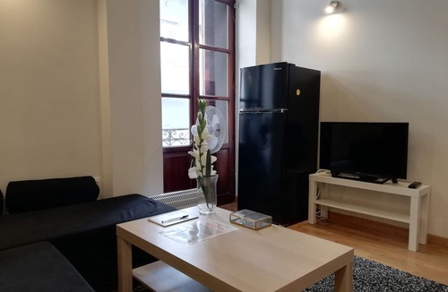 Metaxourgio Apartment | (1A) One Bedroom Central Neoclassical Apartment In Psiri-Historic Center!