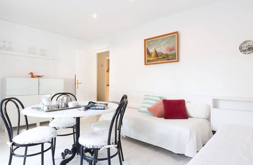 Palafrugell Apartment | 1ANC 12 - Basic 1 bedroom apartment located very close to the beach of Llafranc