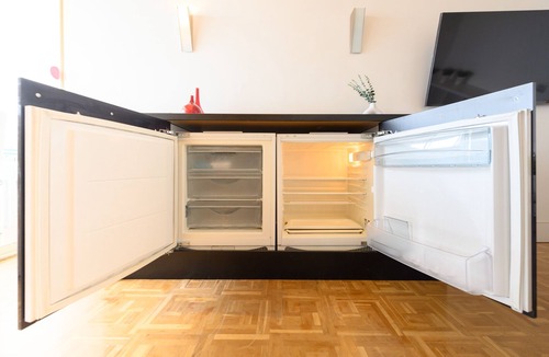 Cuatro Caminos Apartment | 2 Bedroom Apartment with City Views - Comfort and Style in Madrid