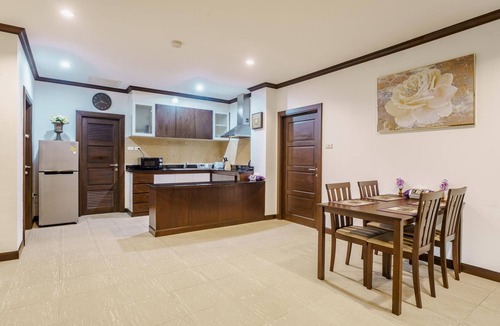 Karon Condo | 4.13 Karon View 2 Bed, 5 Minutes walk Karon Beach