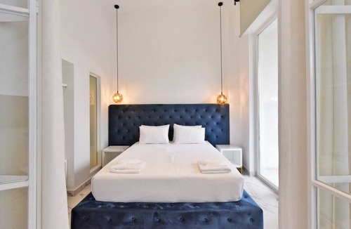 Nea Moudania Cabin | 4 Elemental Living Suites - Fire