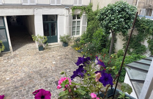 7th Arrondissement Apartment | 4 ROOMS COZY, FUNCTIONAL, 4/5 pers NEAR TOUR EIFFEL St GERMAIN .