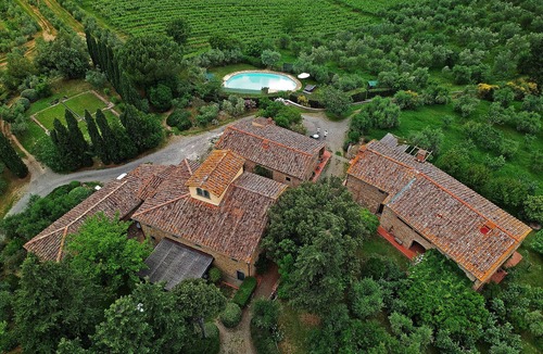 San Casciano in Val di Pesa Villa | A Charming Country House in the Tuscan Chianti with pool and gardens