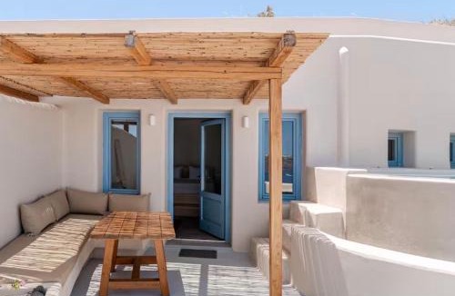 Akrotiri Villa | Akrorama private villas and suites