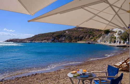 Psathi House | Apartment at 'Echinousa Kimolos Maisonette no1' Hotel with Mountain View