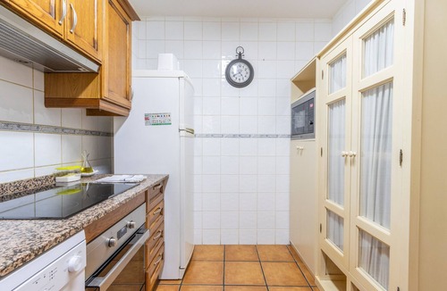 Sort Apartment | Apartment 'Cambuleta En La Bastida' with Mountain Views, Balcony & Wi-Fi